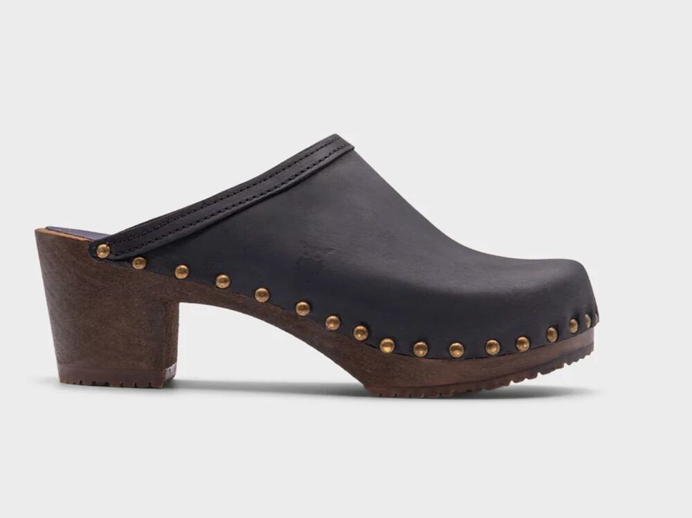 Sandgrens Rome Studded Leather Clogs 6.5 37 Black Heel Mule Slip On Swedish Wood